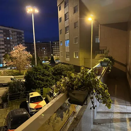 Piso 3 Hab Cerca De Av Madrid Con Wifi Apartamento *