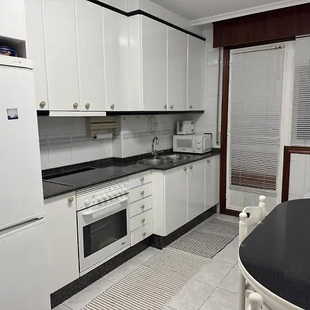 Apartamento Piso 3 Hab Cerca De Av Madrid Con Wifi *